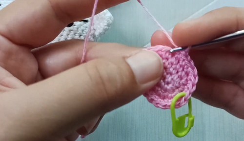 How To Crochet Kitty Pencil Topper 1