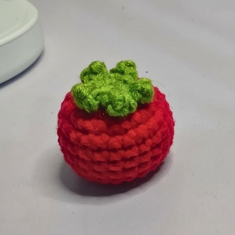 Charming Crochet Tomato Pattern for Gifts and Home Décor