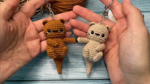 Adorable Crochet Otter Keychain Pattern for Kawaii Lovers
